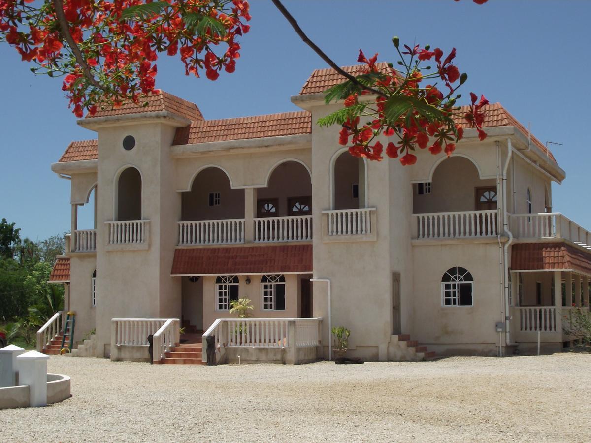 Serenity Sands Corozal Exterior foto